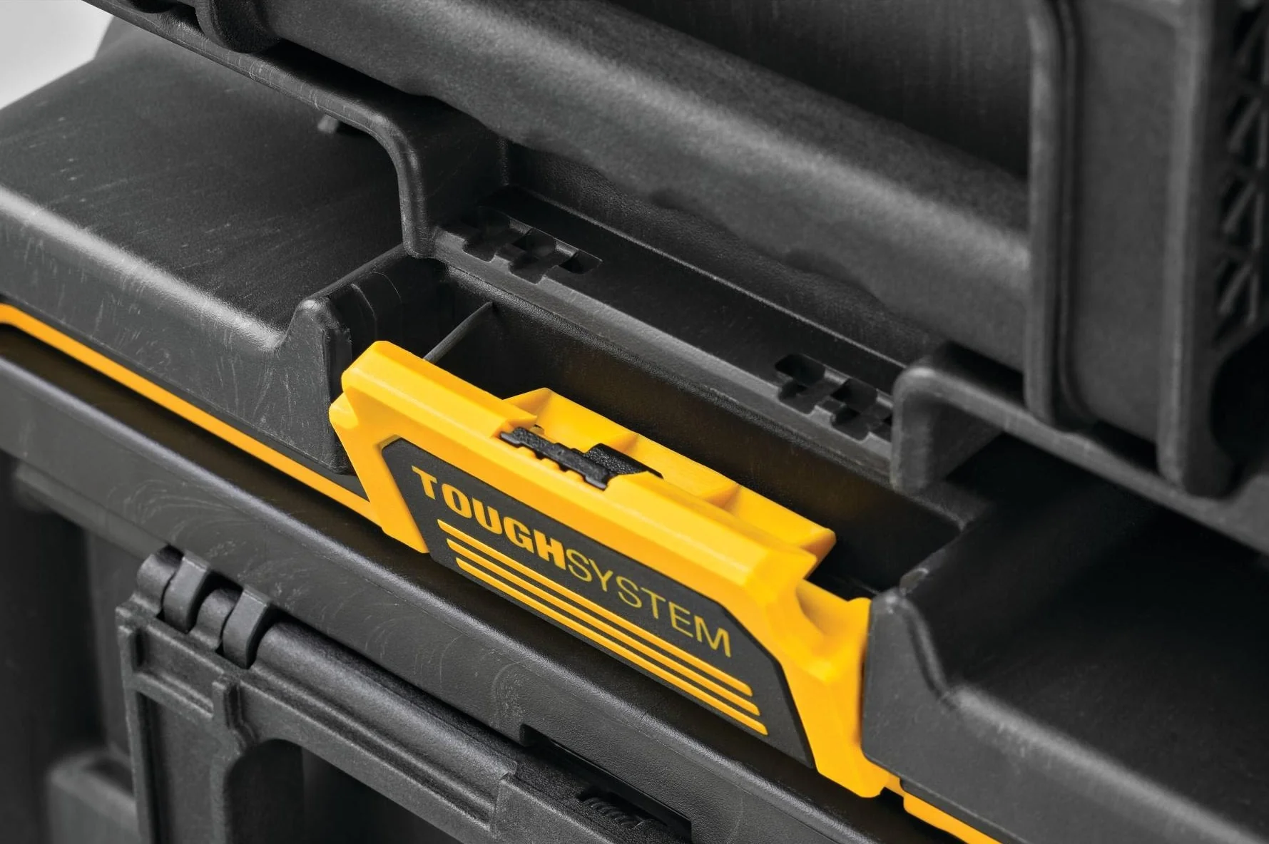 DEWALT TOUGHSYSTEM® 2.0 Large Toolbox - Image 4